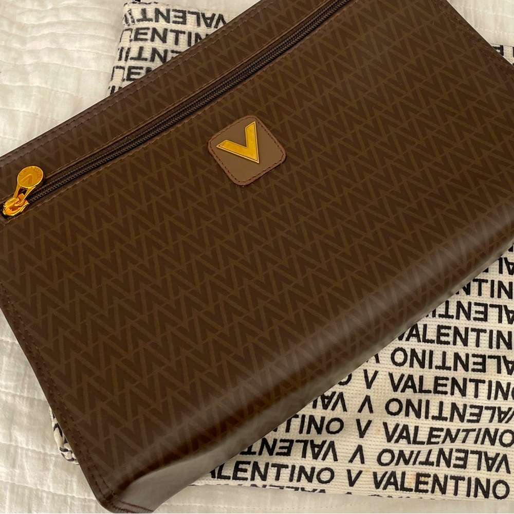 NWT VINTAGE Valentino Clutch!!